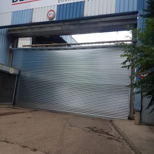Fabrication et installation de portes de garage